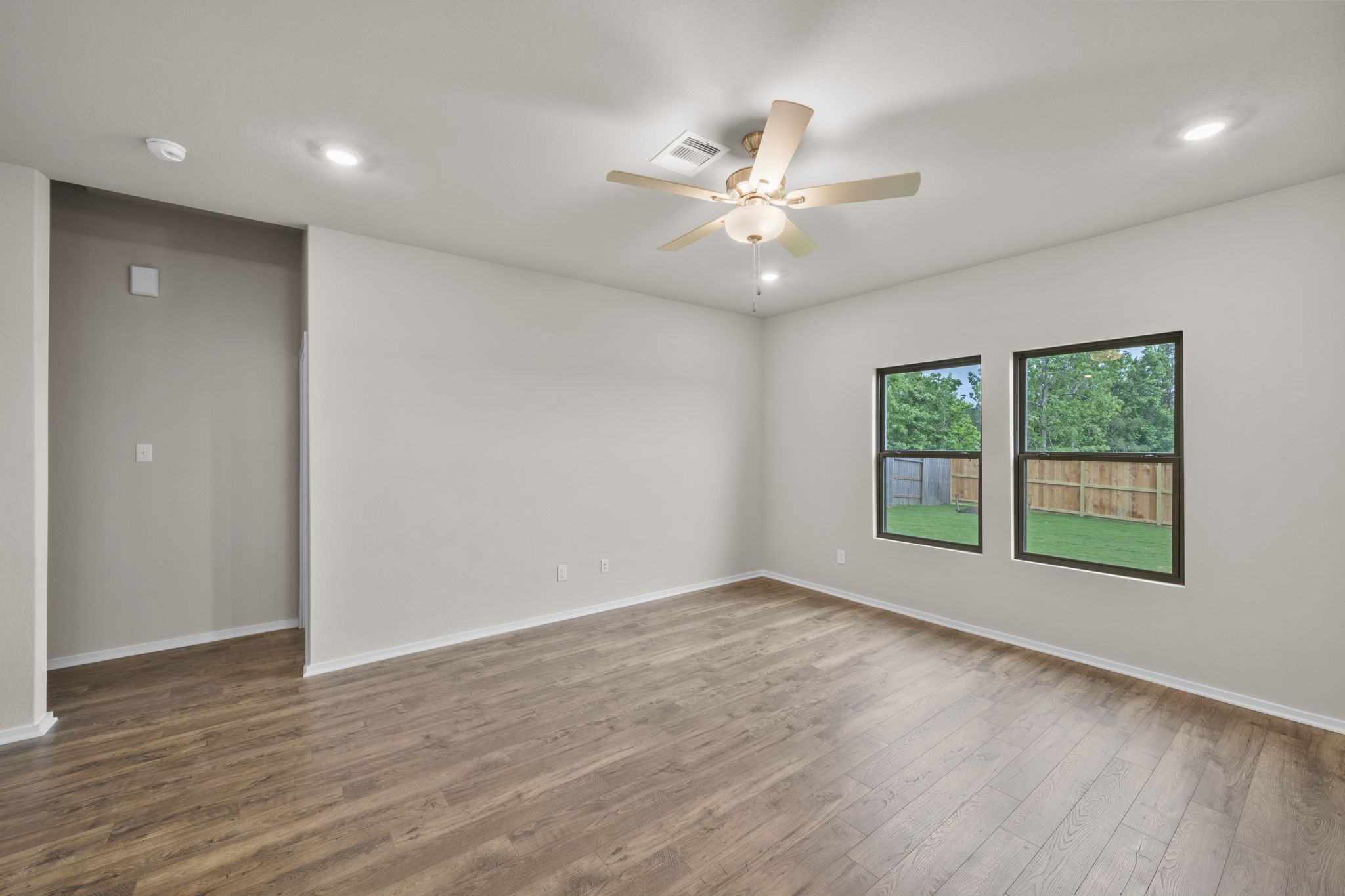 12320 Ridge Top Drive Conroe, TX 77304 - Photo 9 of 31