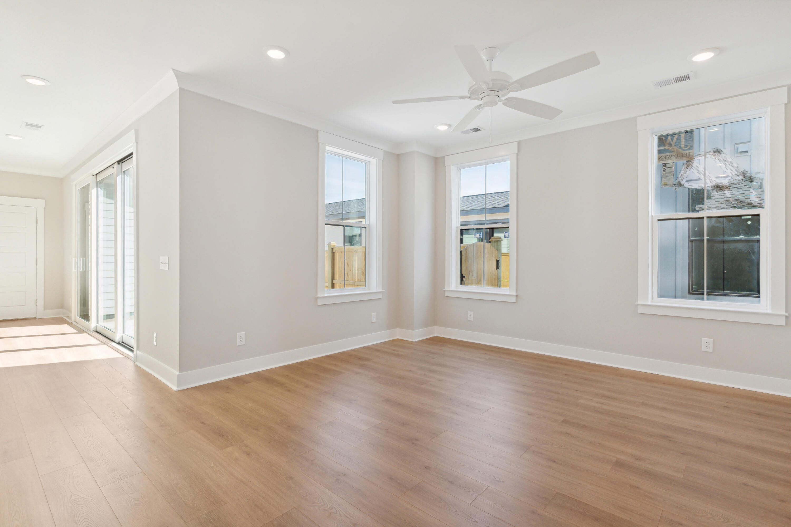 155 Pocket Bend Circle Summerville, SC 29486 - Photo 7 of 39 155PocketBendCir-KeenEyeMarketing-007