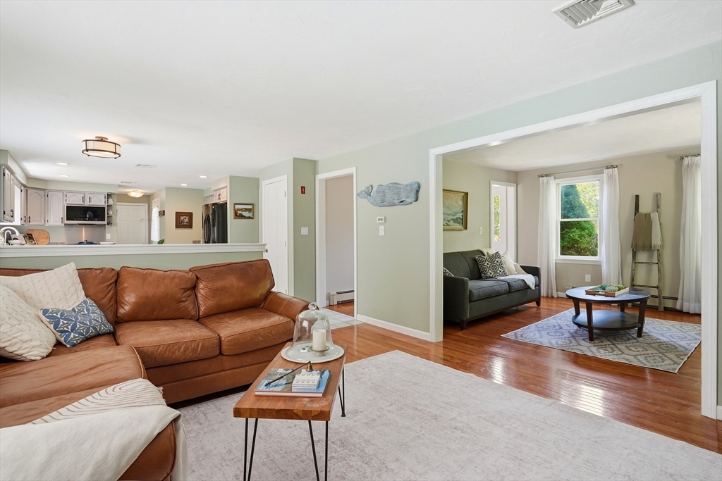 29 Walter Faunce Road Kingston, MA 02364 - Photo 13 of 38
