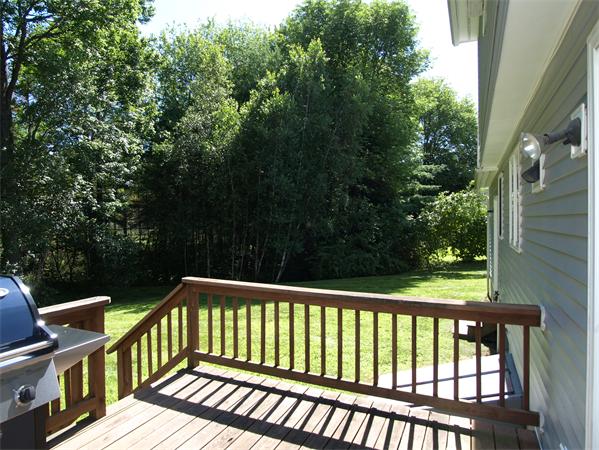 8 Robbins Road Ayer, MA 01432 - Photo 17 of 25