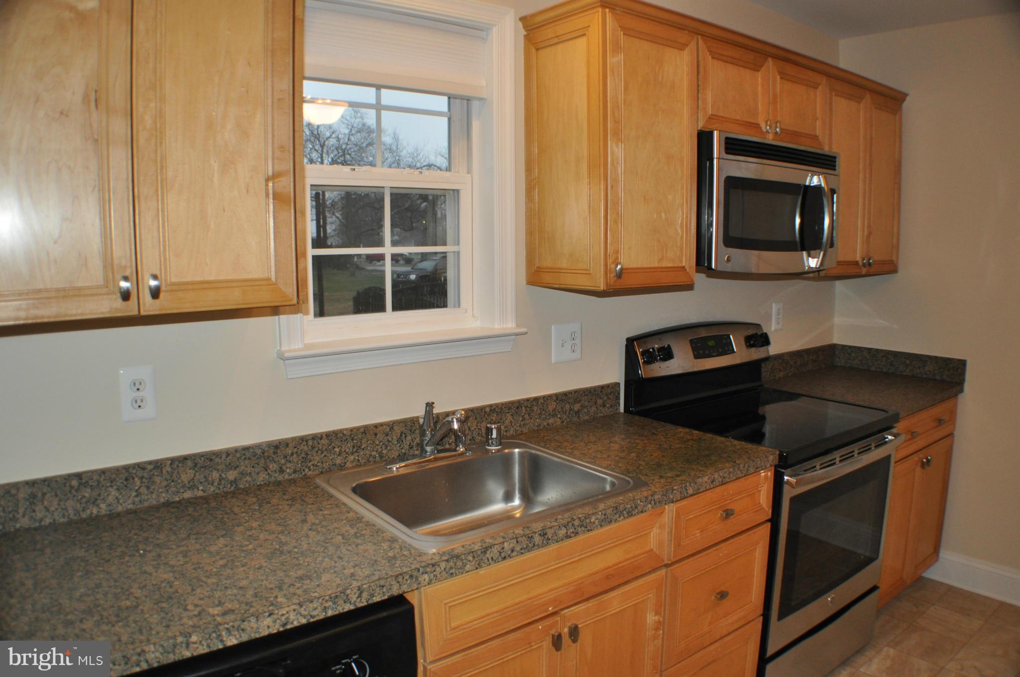 40418 Duke Road Mechanicsville, MD 20659 - Photo 25 of 30 Kitchen