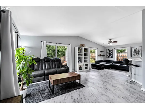 $209,500 | 8750 Southeast 155th Avenue, Unit 28, Happy Valley, OR 97086