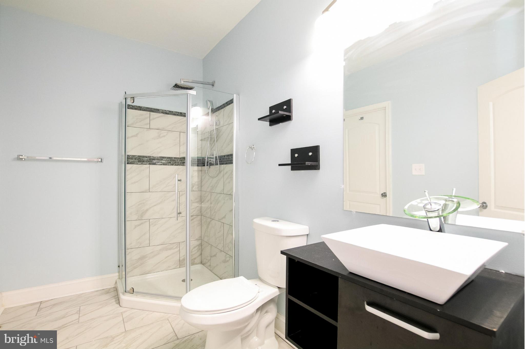 7931 33rd Street Rosedale, MD 21237 - Photo 21 of 26 Bath (Master)