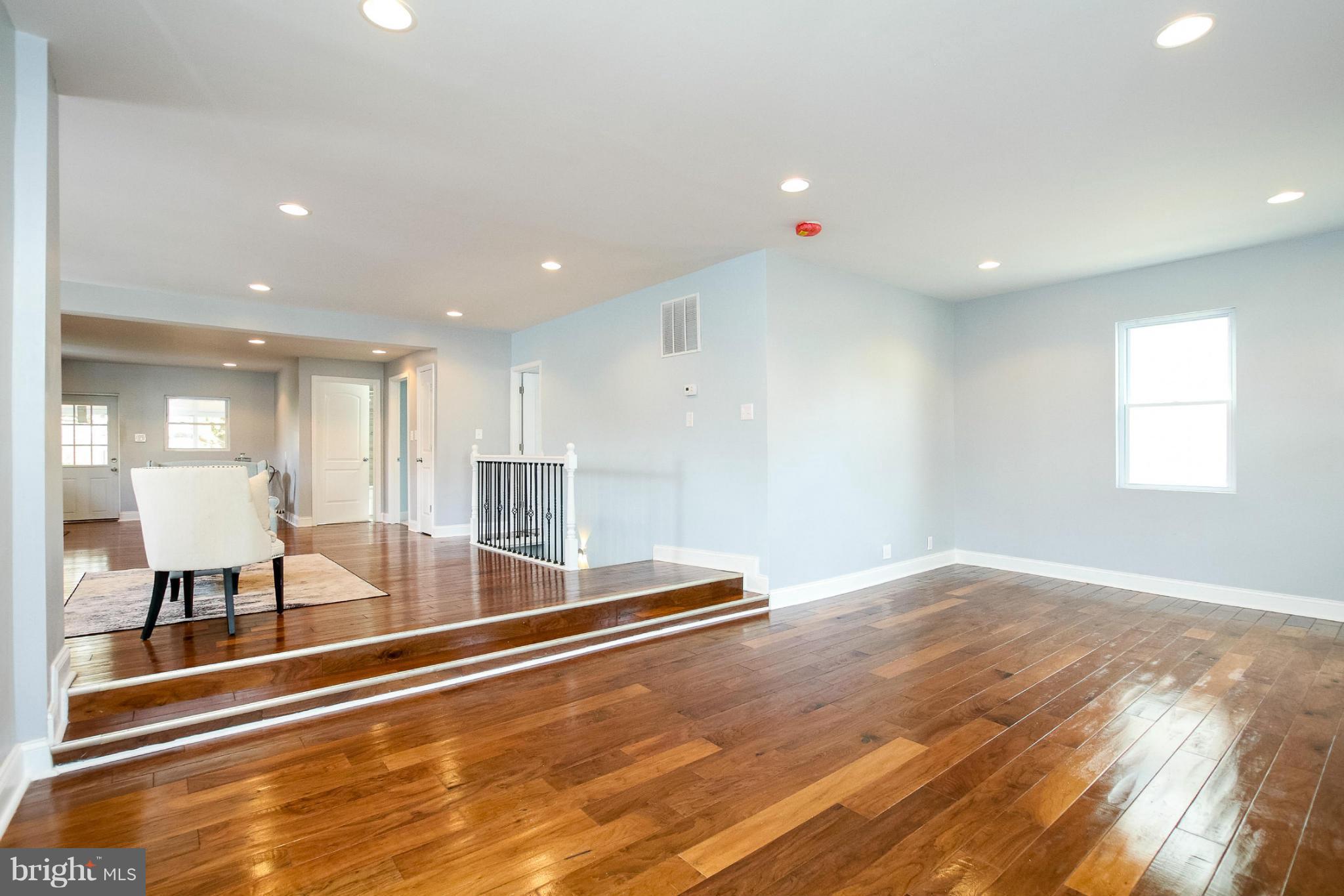 7931 33rd Street Rosedale, MD 21237 - Photo 6 of 26 Living Room