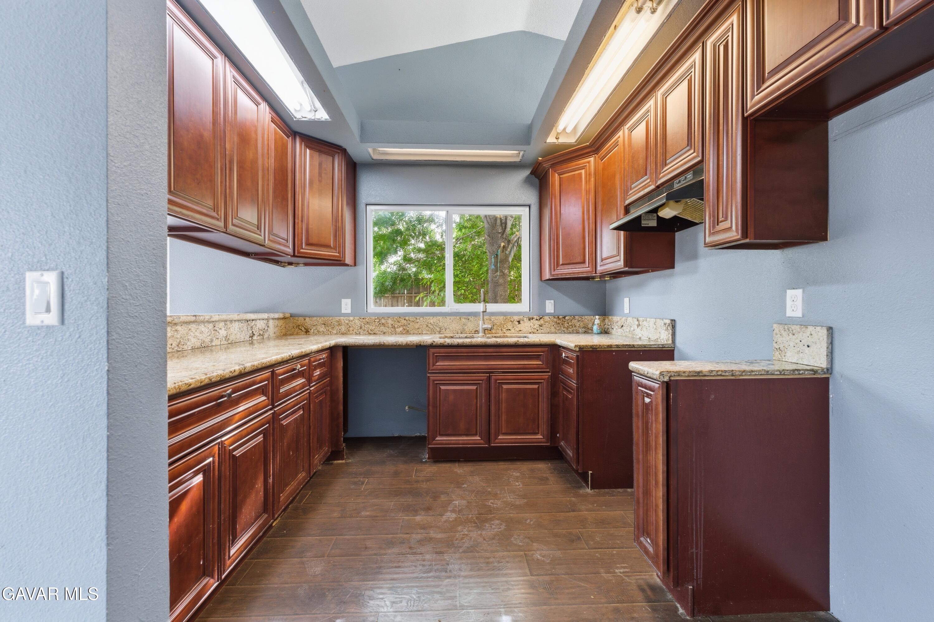 2629 East Kettering Street Lancaster, CA 93535 - Photo 6 of 13 11-JYP02203