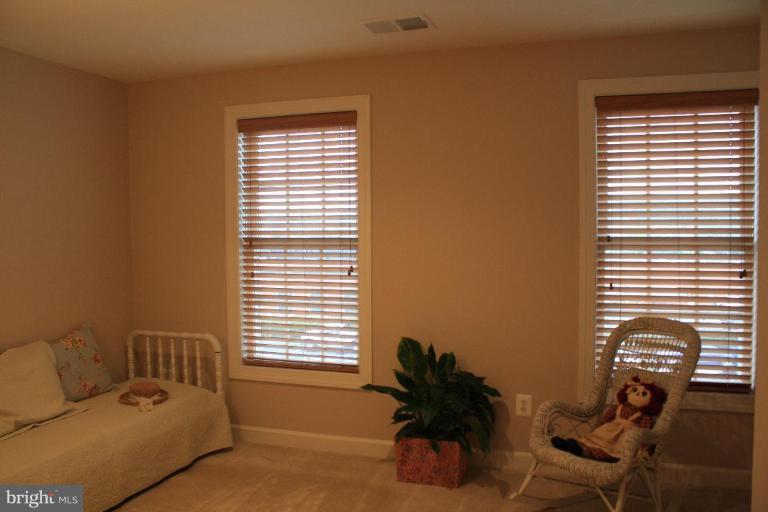 906 West Glebe Road Alexandria, VA 22305 - Photo 18 of 20 Bedroom #2