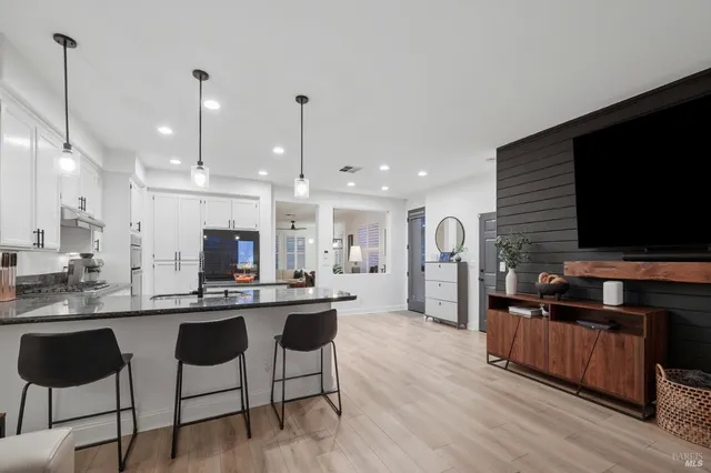 $988,000 | 1366 Birdie Drive, Windsor, CA 95492