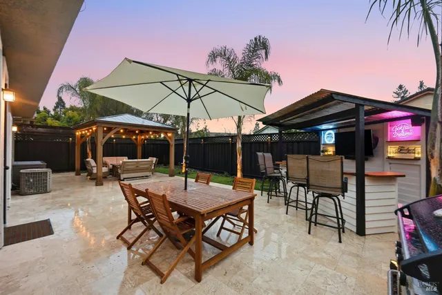 $988,000 | 1366 Birdie Drive, Windsor, CA 95492