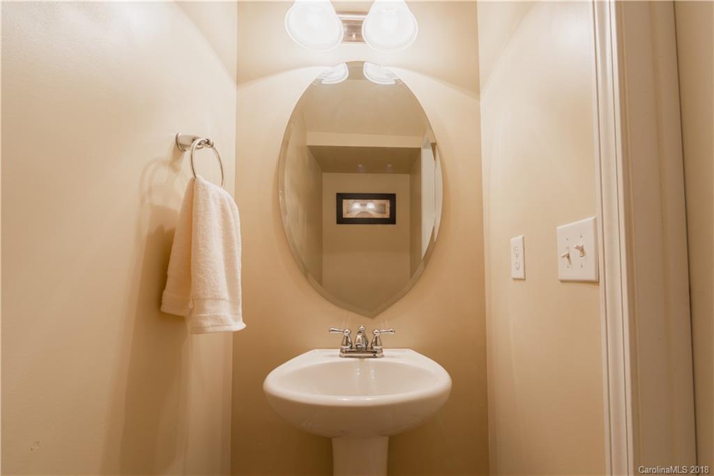 10908 Greenhead View Road Charlotte, NC 28262 - Photo 11 of 25 Gallery Image 11