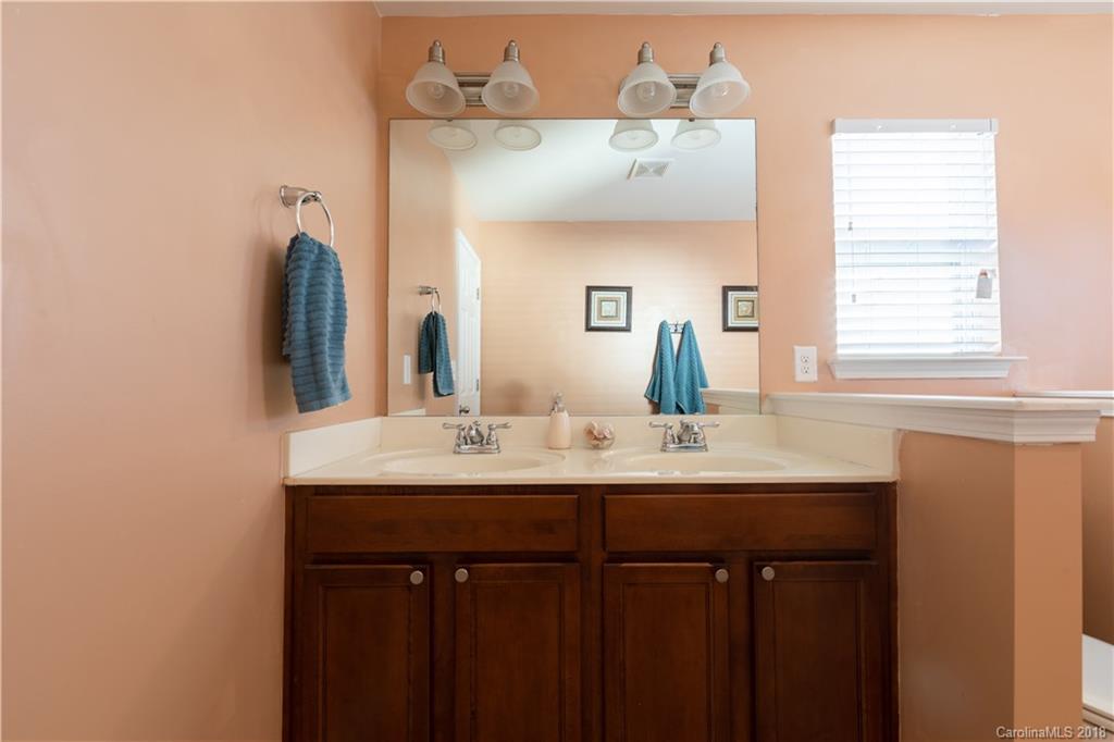 10908 Greenhead View Road Charlotte, NC 28262 - Photo 15 of 25 Gallery Image 15