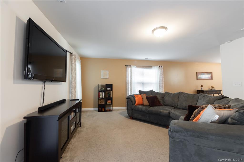 10908 Greenhead View Road Charlotte, NC 28262 - Photo 7 of 25 Gallery Image 7