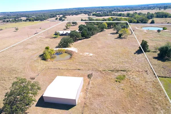 $1,100,000 | 2776 South Highway 77, Cameron, TX 76520