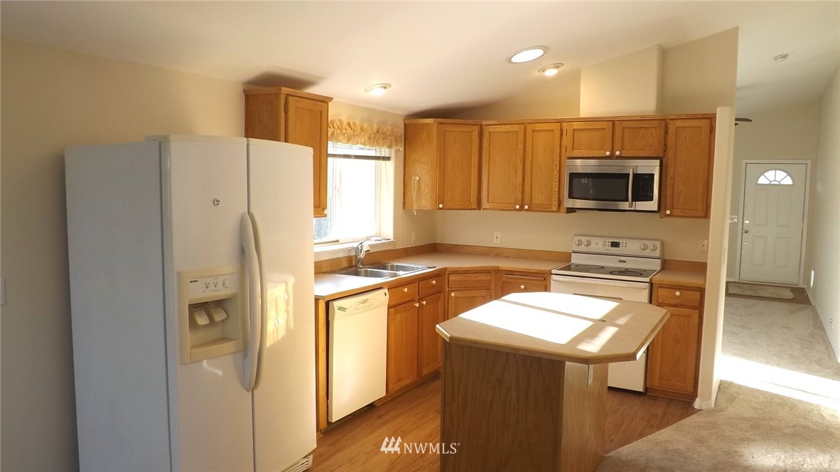 1410 Elk Loop Sequim, WA 98382 - Photo 10 of 19