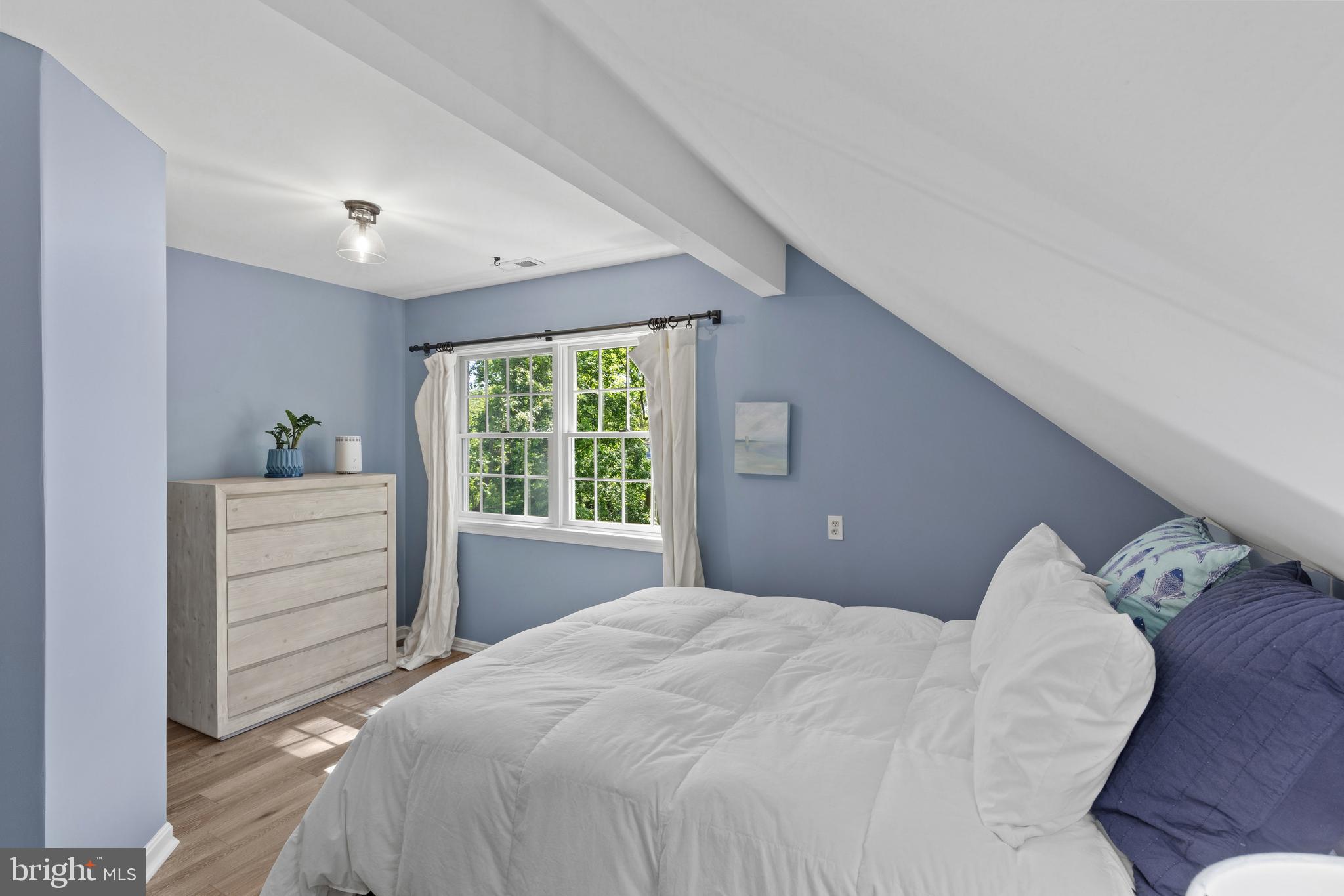 327 Riverview Trail Annapolis, MD 21401 - Photo 26 of 46 Additional upper level bedroom with ensuite bath