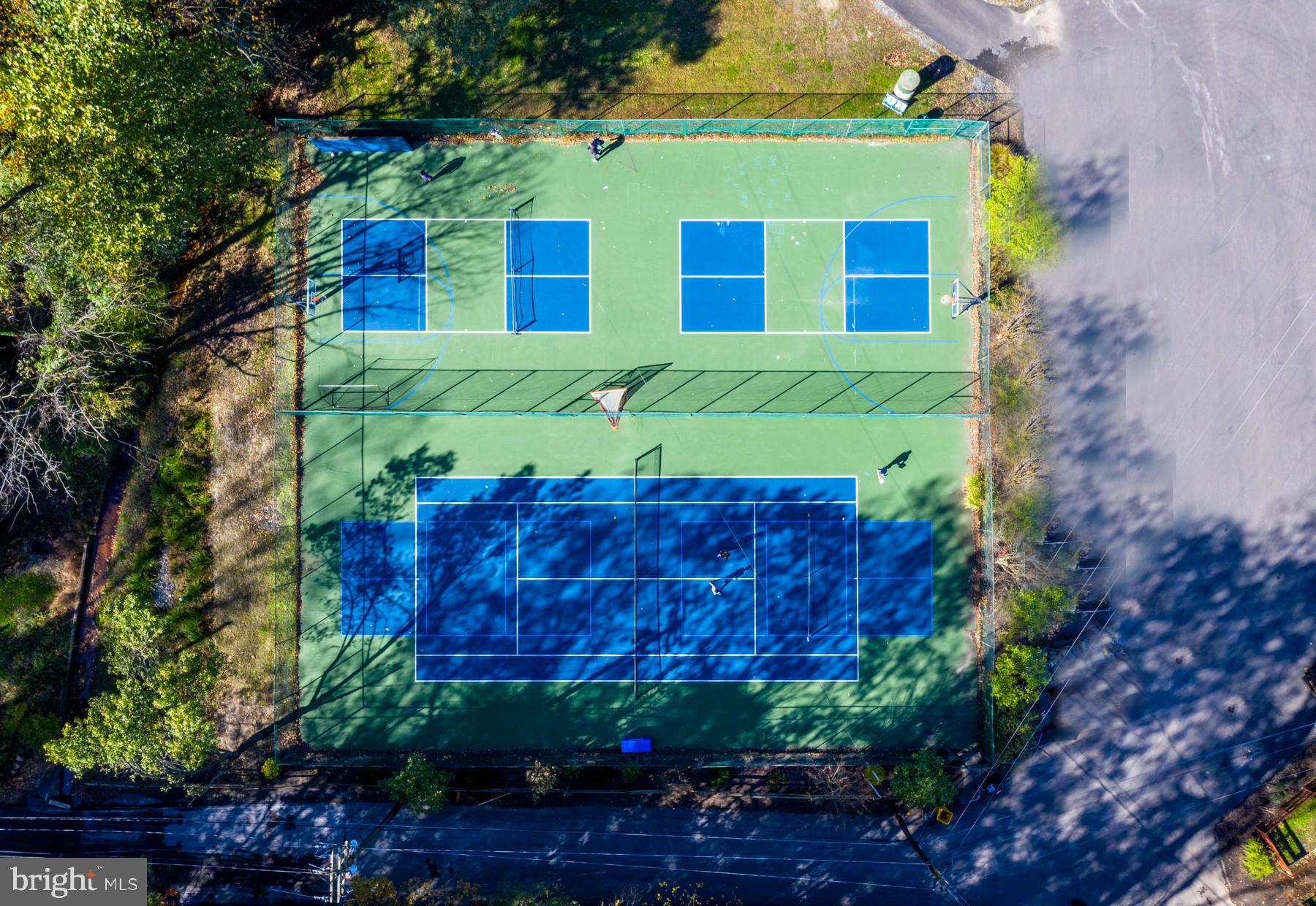 327 Riverview Trail Annapolis, MD 21401 - Photo 43 of 46 Community pickleball and tennis