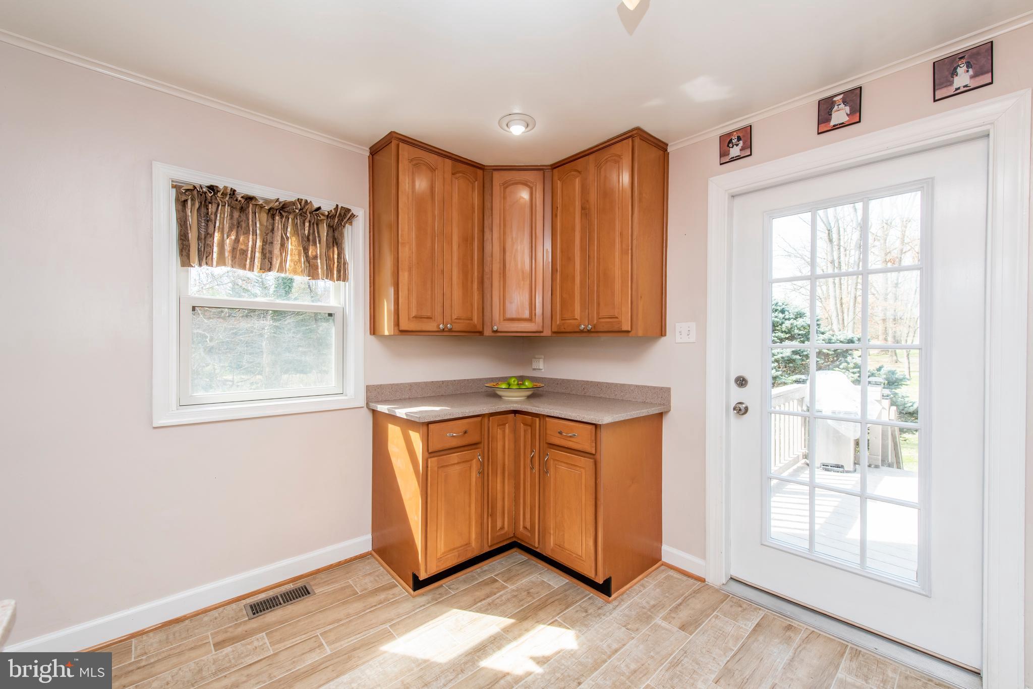 15336 Peach Orchard Road Silver Spring, MD 20905 - Photo 13 of 53 Kitchen