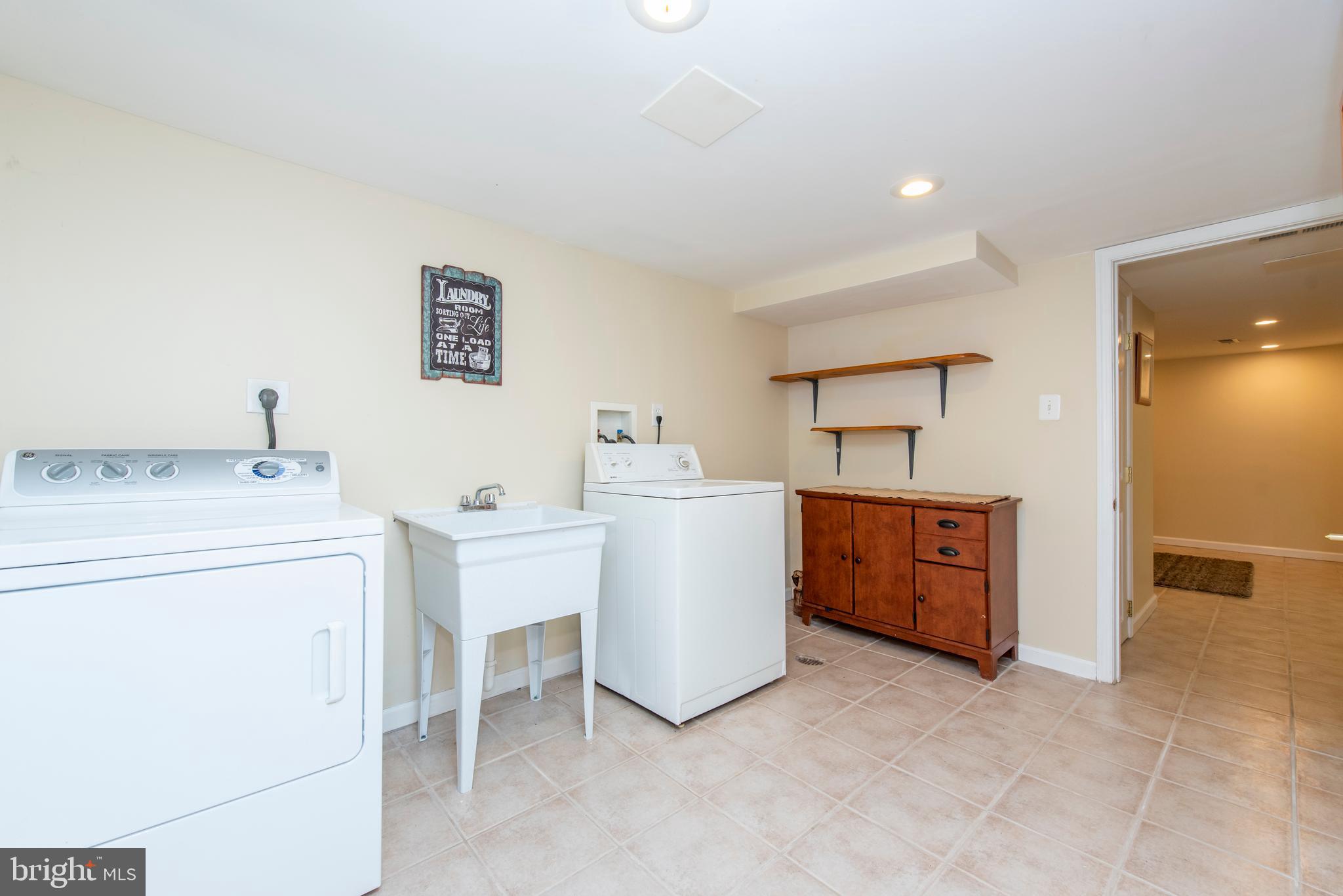 15336 Peach Orchard Road Silver Spring, MD 20905 - Photo 43 of 53 Laundry/Utility Room