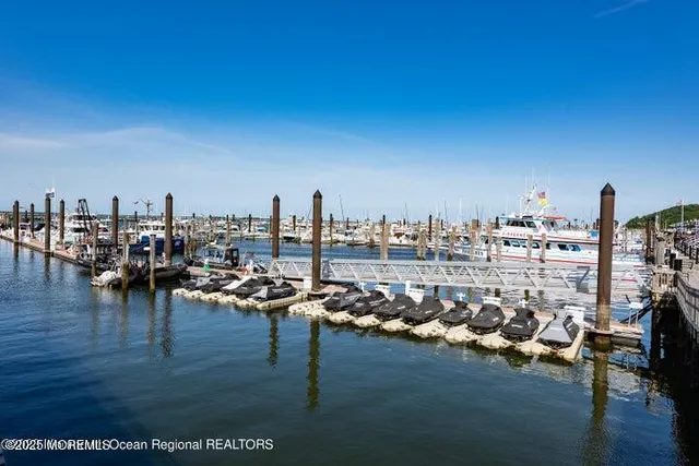 $2,000 | 25 King James Lane, Atlantic Highlands, NJ 07716