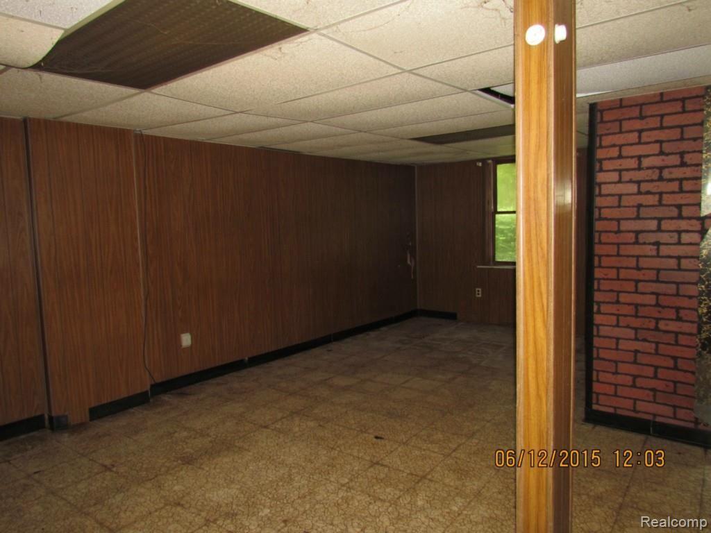 8374 Clinton River Road Sterling Heights, MI 48314 - Photo 21 of 30 IMG_3580.jpg