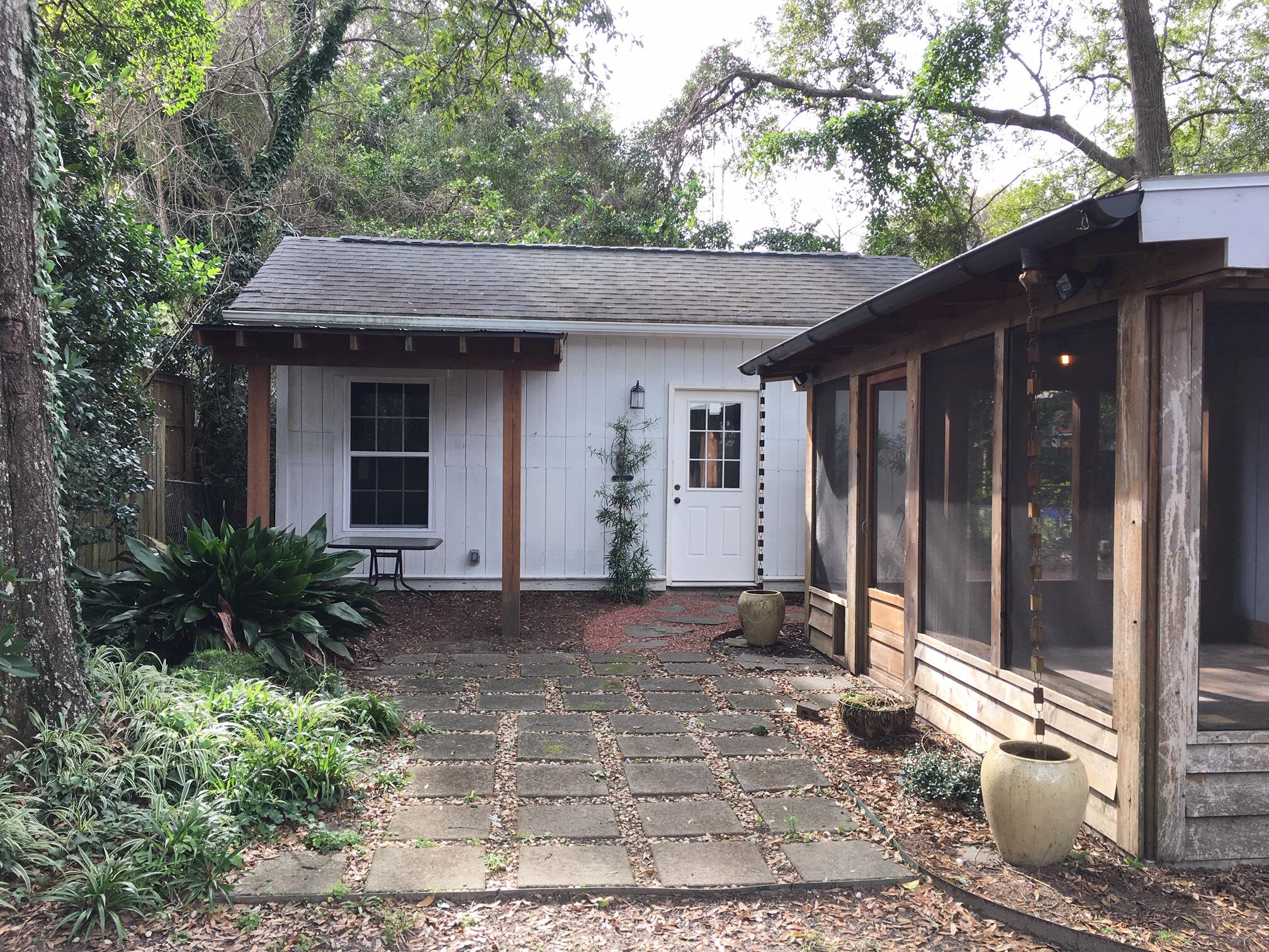717 Azalea Street Mount Pleasant, SC 29464 - Photo 31 of 35 Patio