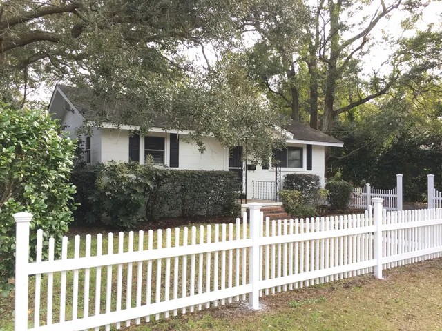 $3,750 | 717 Azalea Street, Mount Pleasant, SC 29464