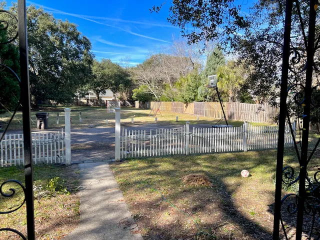 $3,750 | 717 Azalea Street, Mount Pleasant, SC 29464