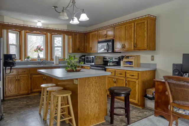 $450,000 | 8751 212th St Court North, Forest Lake, MN 55025