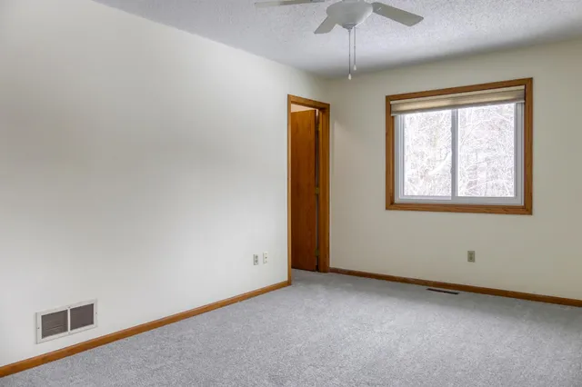 $450,000 | 8751 212th St Court North, Forest Lake, MN 55025