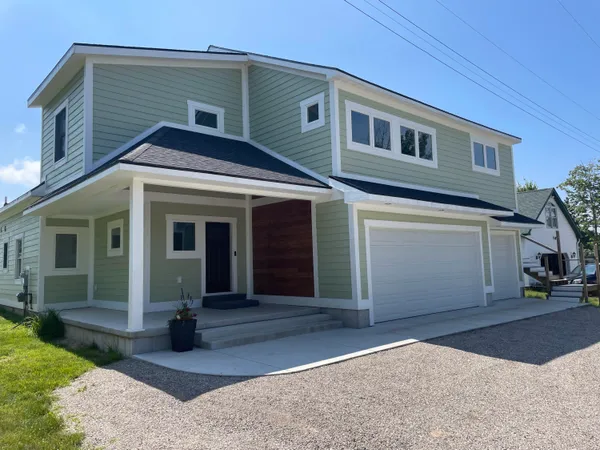 $1,550,000 | 8579 Bayview Road, Onekama, MI 49675