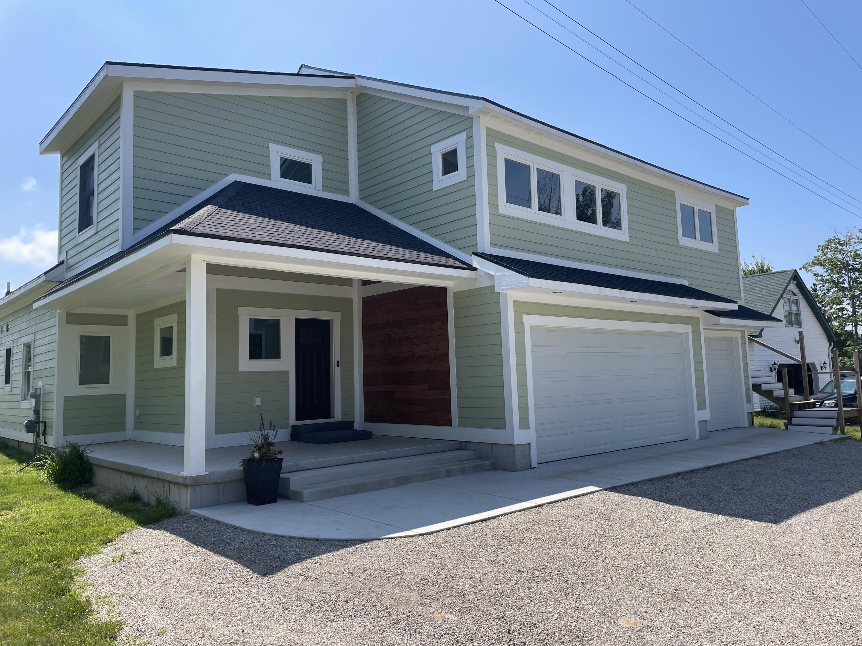 Entry w/high ceiling & pine accents