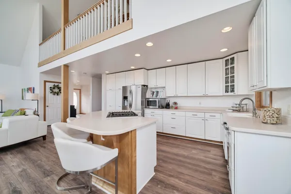 $1,550,000 | 8579 Bayview Road, Onekama, MI 49675