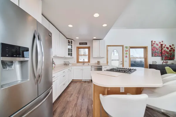 $1,550,000 | 8579 Bayview Road, Onekama, MI 49675
