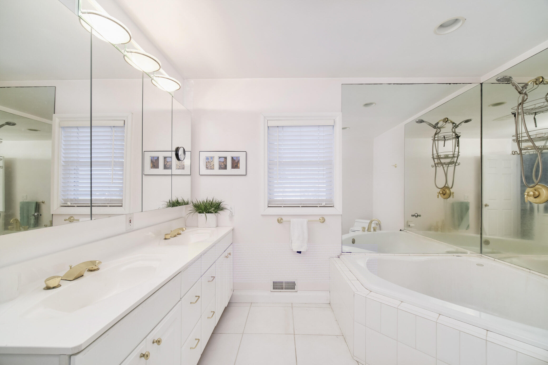 8579 Bayview Road Onekama, MI 49675 - Photo 35 of 72 Primary bath