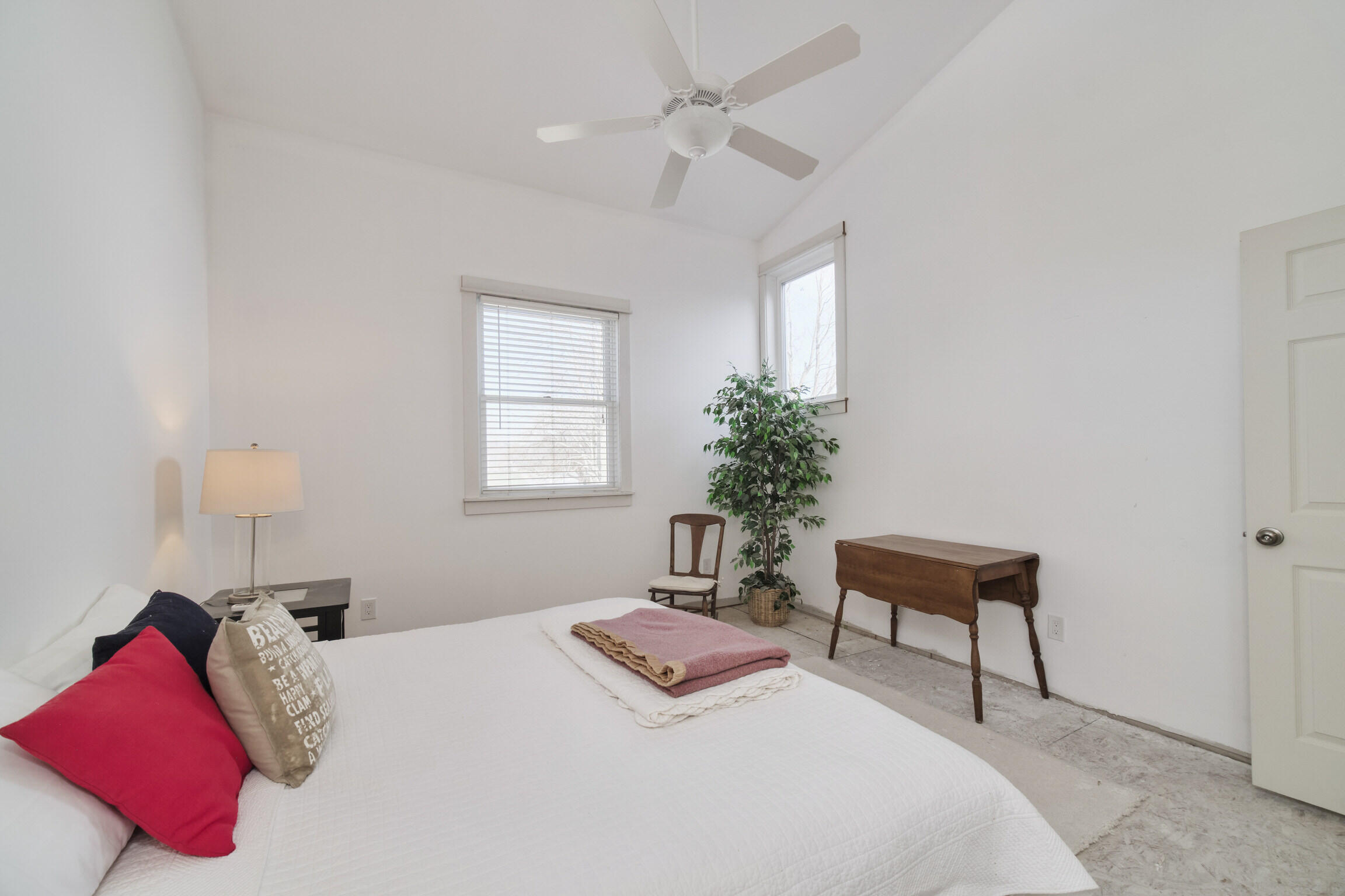 8579 Bayview Road Onekama, MI 49675 - Photo 48 of 72 4th bedroom - upstairs