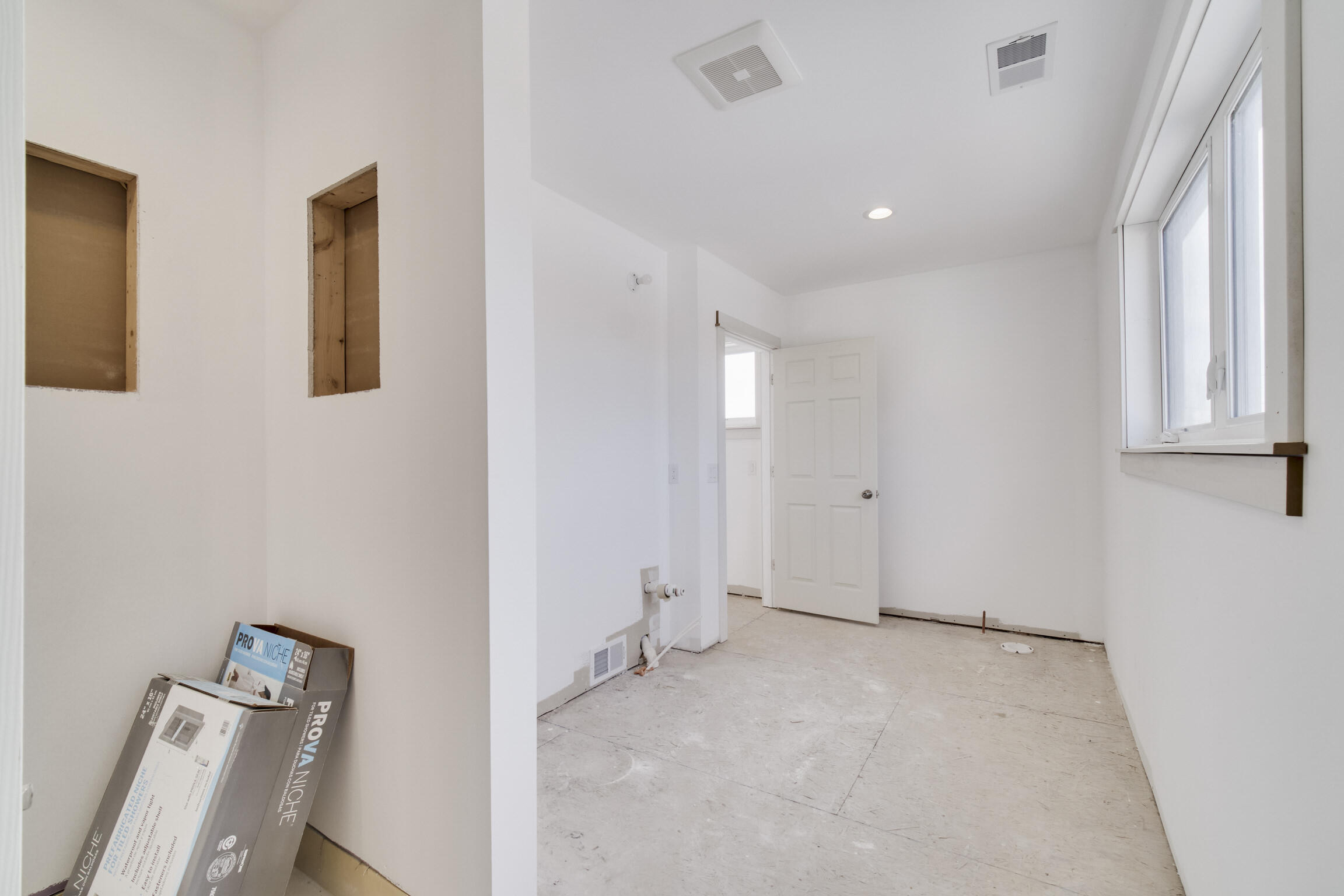 8579 Bayview Road Onekama, MI 49675 - Photo 53 of 72 4th full bath - upstairs