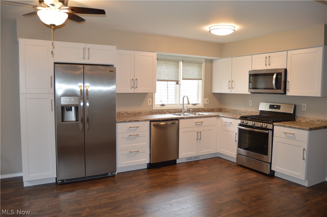 6493 Harris Road Broadview Heights, OH 44147 - Photo 4 of 19