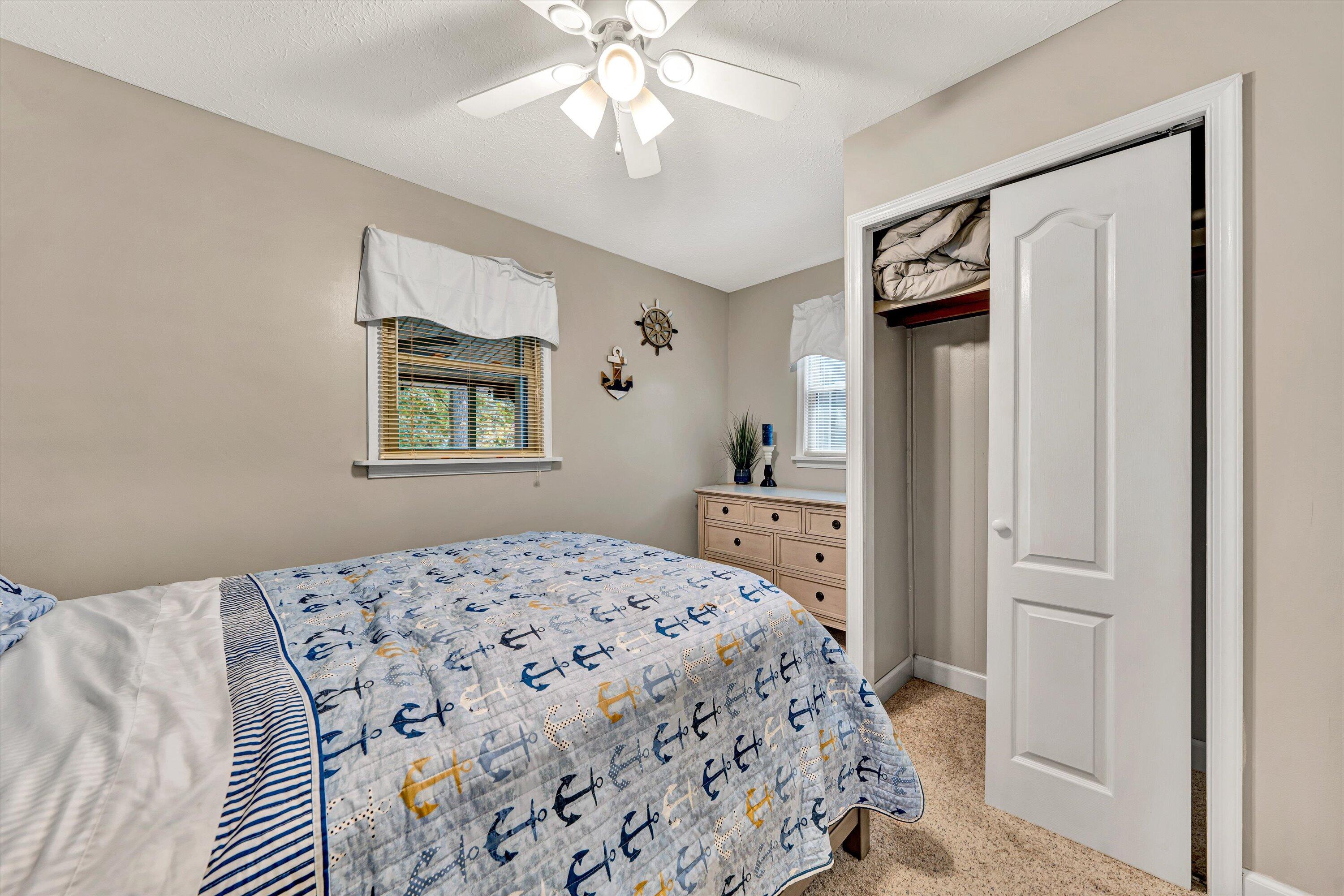 228 Cove Road Penhook, VA 24137 - Photo 19 of 57 16-DSC00328