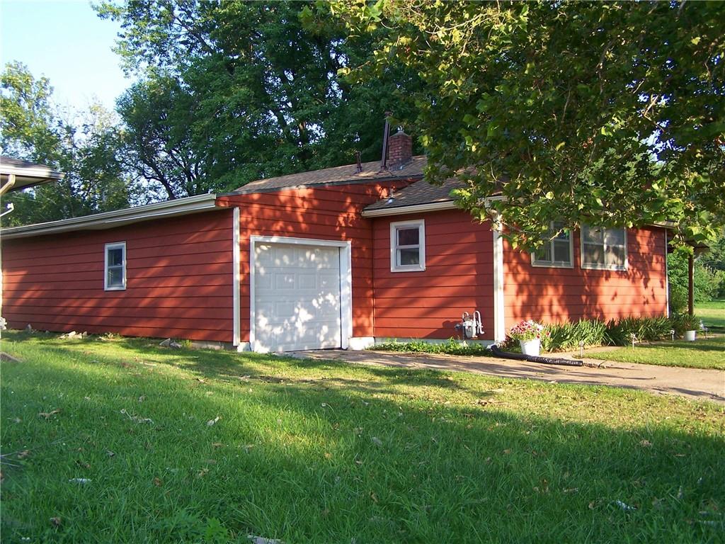 308 South 17th Street Independence, KS 67301 - Photo 1 of 28