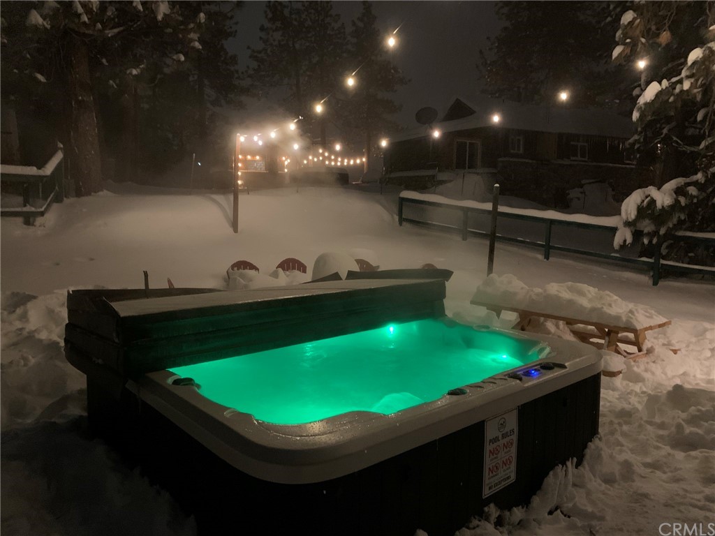 725 Temple Lane Big Bear Lake, CA 92315 - Photo 65 of 65 a view of a chairs and table in back of the house