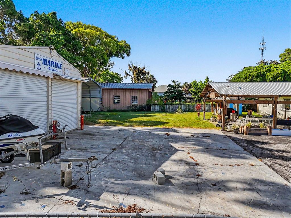 7813 Leo Kidd Avenue Port Richey, FL 34668 - Photo 34 of 95