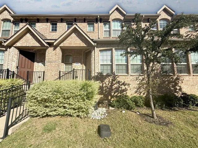 $2,500 | 2563 Adam Lane, Lewisville, TX 75056