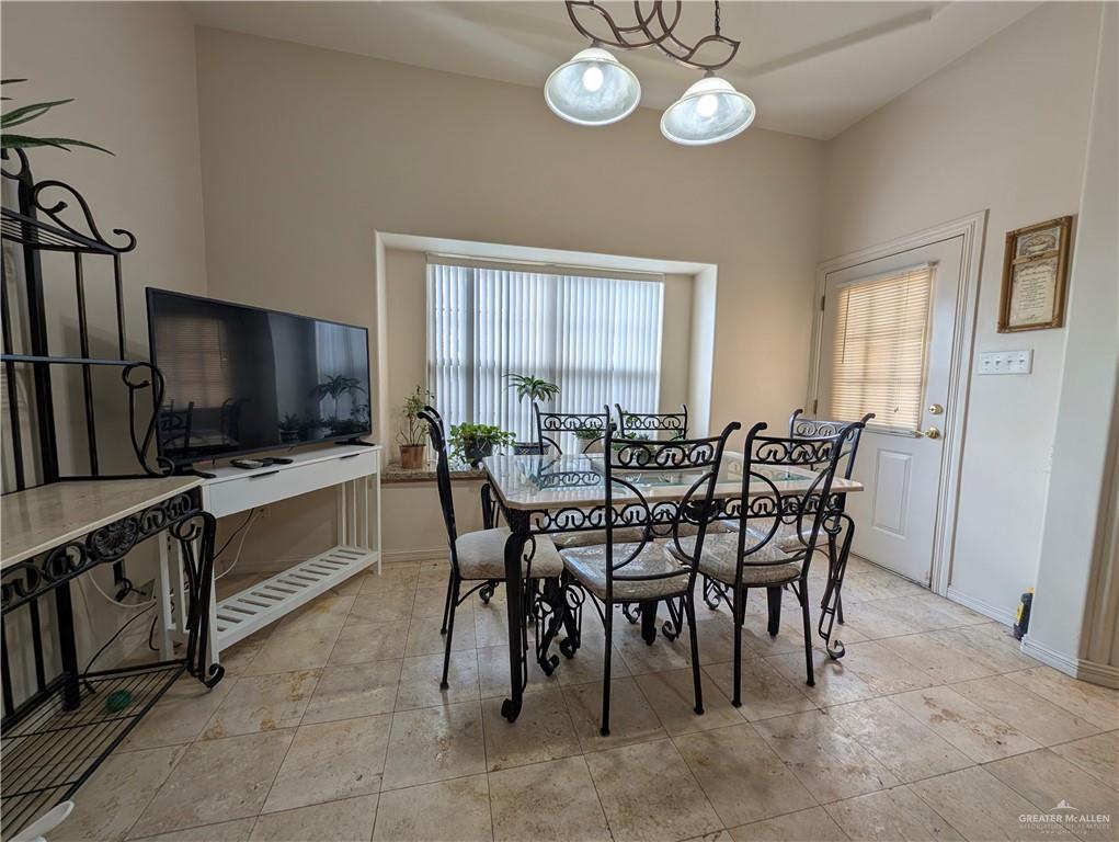 2000 East 25th Street Mission, TX 78574 - Photo 10 of 27 Dining area with baseboards