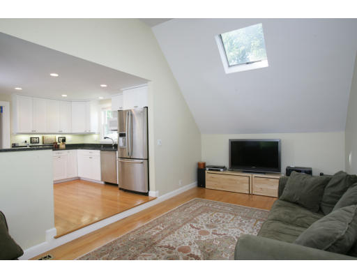 51 Princess Road Newton, MA 02465 - Photo 4 of 8