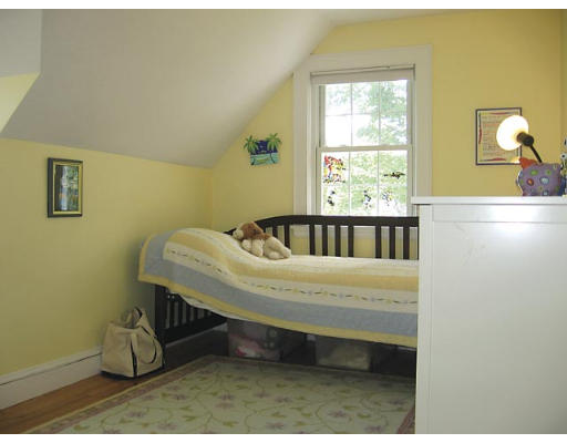 51 Princess Road Newton, MA 02465 - Photo 6 of 8
