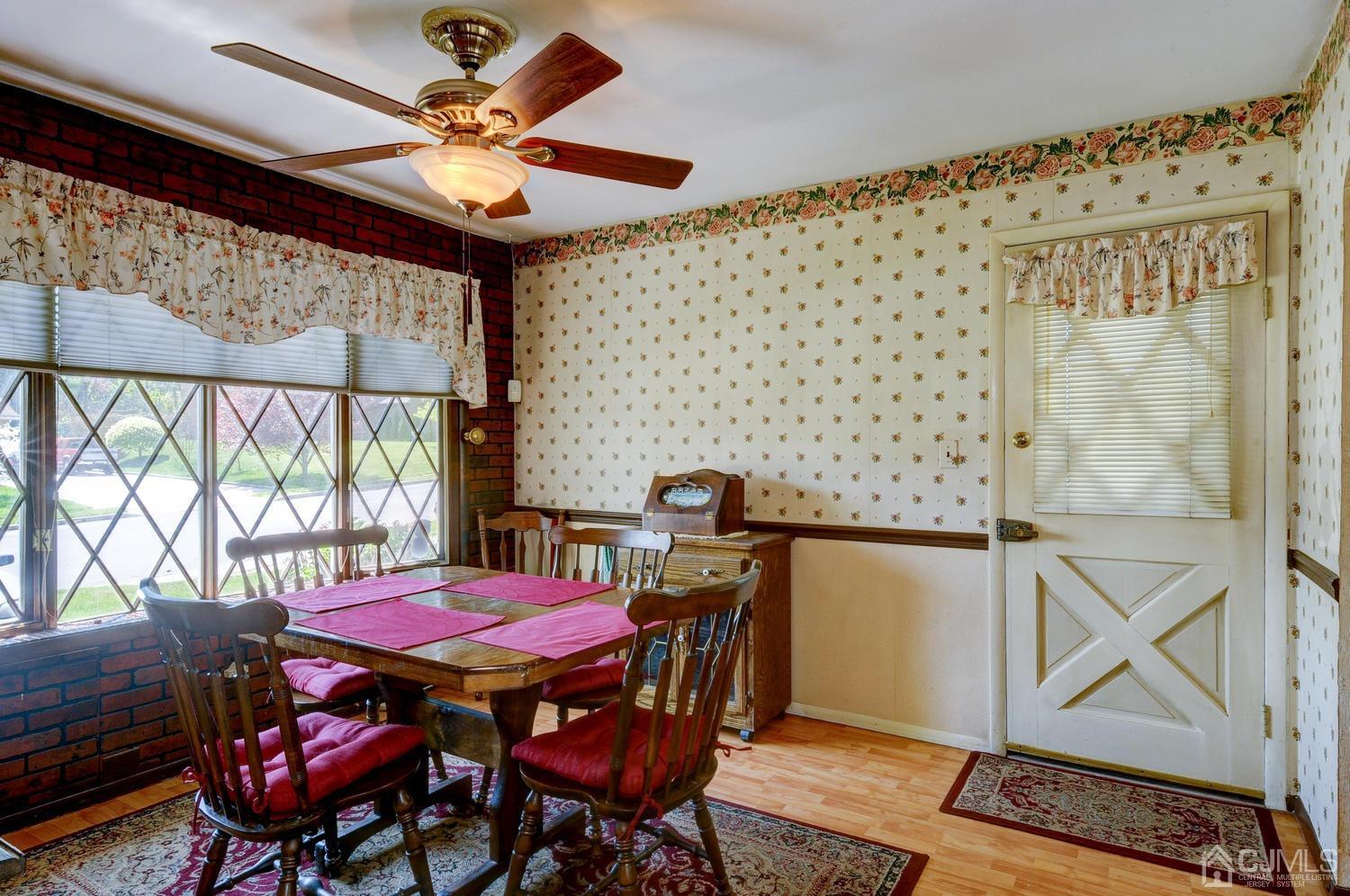 9 Villanova Road Old Bridge, NJ 08859 - Photo 13 of 29 a dining room with furniture and window