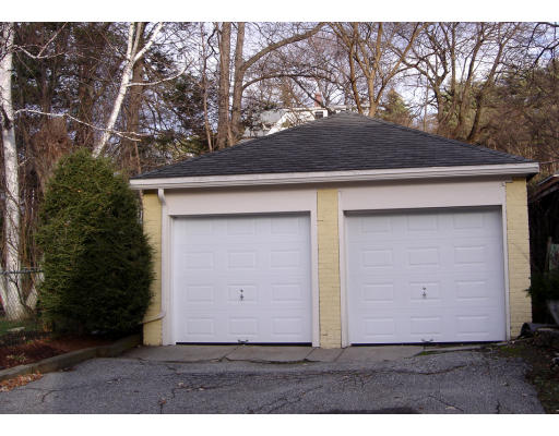 132 Coolidge Road Worcester, MA 01602 - Photo 30 of 30 Gallery Image 30