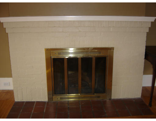132 Coolidge Road Worcester, MA 01602 - Photo 6 of 30 Gallery Image 6