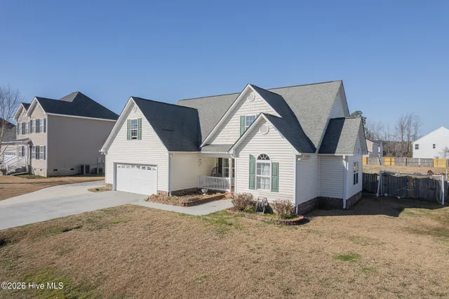 $319,500 | 124 Weste Avenue, Jacksonville, NC 28540