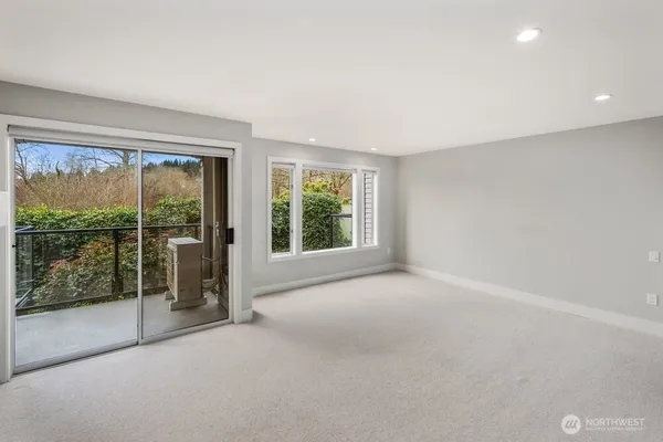 $899,500 | 6121 Northeast 175th Street, Unit A202, Kenmore, WA 98028