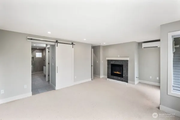 $899,500 | 6121 Northeast 175th Street, Unit A202, Kenmore, WA 98028